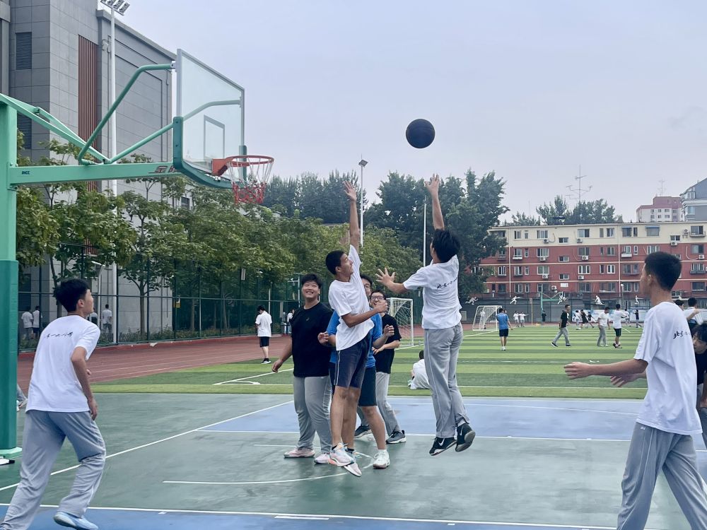 奧運(yùn)熱燃校園 體育課天天見——開學(xué)季學(xué)校體育呈現(xiàn)新面貌