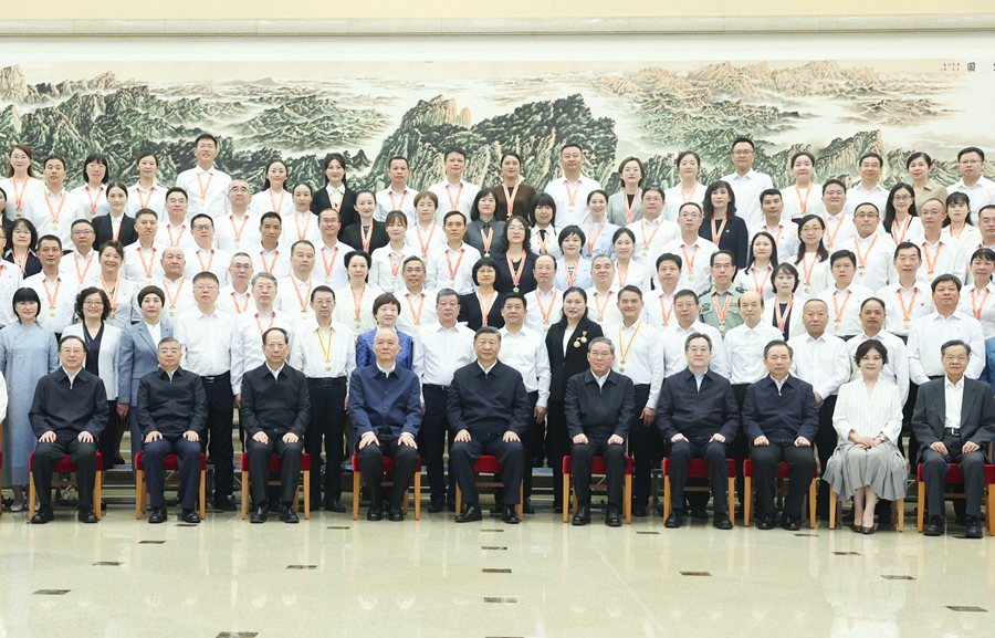 習(xí)近平在全國教育大會上強(qiáng)調(diào) 緊緊圍繞立德樹人根本任務(wù) 朝著建成教育強(qiáng)國戰(zhàn)略目標(biāo)扎實(shí)邁進(jìn)