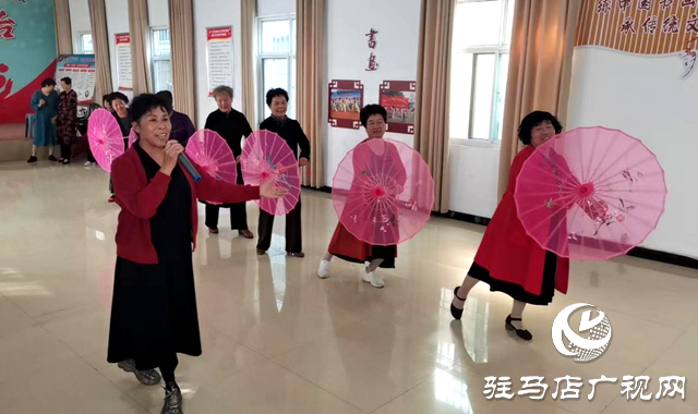 驛城區(qū)雪松街道紗廠社區(qū)舉辦重陽節(jié)系列活動