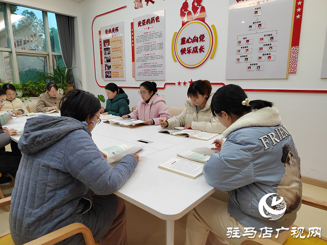 “育”見(jiàn)未來(lái)•名師風(fēng)采丨楊莉：堅(jiān)守教育初心 做孩子們的知心引路人
