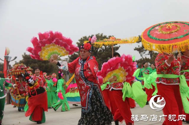 泌陽(yáng)縣開(kāi)展“我們的節(jié)日·元宵節(jié)”文藝表演活動(dòng)