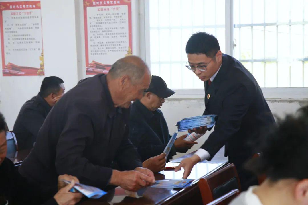 平輿縣人民檢察院：檢村攜手共奮進 清風普法潤民心