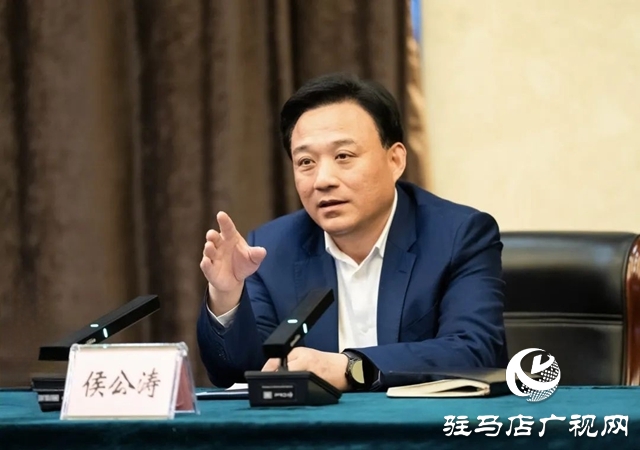 西平縣召開(kāi)民營(yíng)企業(yè)家座談會(huì)