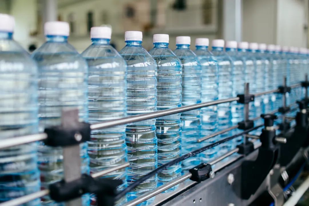 長期自己燒水喝和買桶裝水喝，哪種更健康？