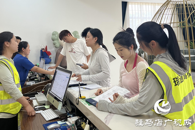 準(zhǔn)大學(xué)生掀起暑期學(xué)車(chē)熱 駕校優(yōu)化服務(wù)升級(jí)學(xué)車(chē)體驗(yàn)