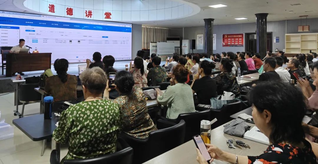 數(shù)字化賦能文化惠民 | 2025年駐馬店市文化館《公益特色培訓(xùn)》——數(shù)字化平臺(tái)服務(wù)培訓(xùn)圓滿舉辦