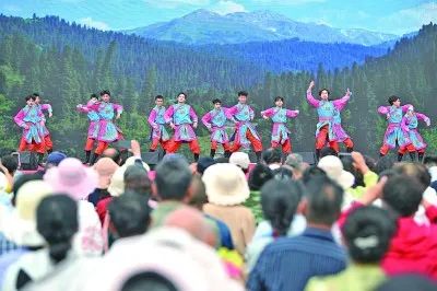 　　一元?jiǎng)?，點(diǎn)燃大眾看戲熱情