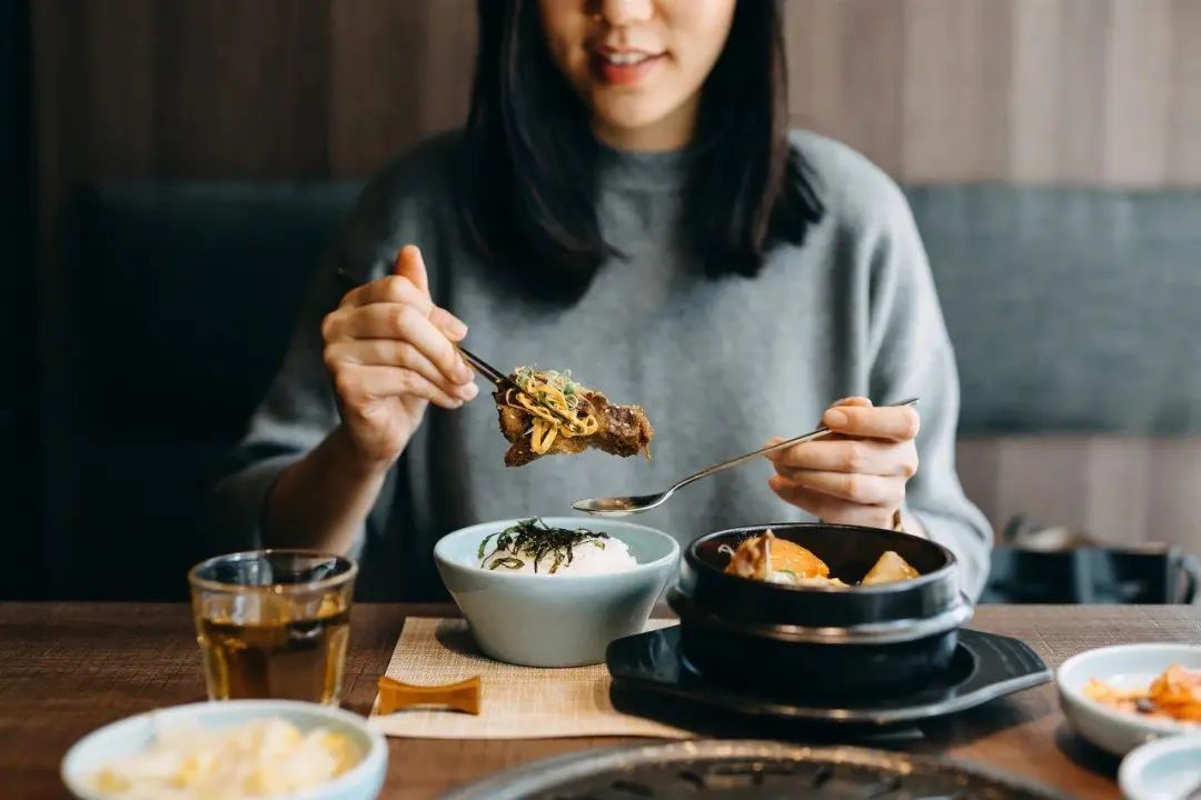很多病都是“撐”出來(lái)的！想延長(zhǎng)壽命，記得這樣做