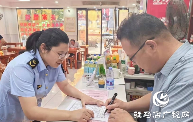 泌陽(yáng)縣市場(chǎng)監(jiān)管局開(kāi)展網(wǎng)絡(luò)餐飲專(zhuān)項(xiàng)抽檢 嚴(yán)把外賣(mài)食品關(guān)
