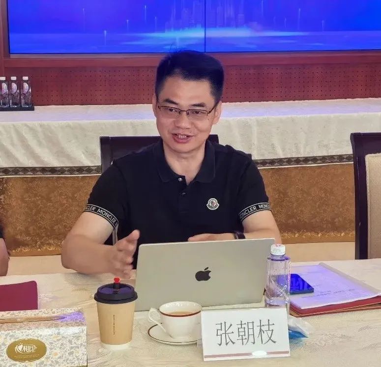 　　中國(guó)旅游景區(qū)協(xié)會(huì)研討“小而美”場(chǎng)景煥新工作 破解文旅轉(zhuǎn)型困局