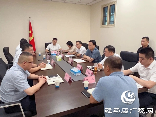  西平縣委書記侯公濤會見北京順鑫控股集團(tuán)有限公司市場總監(jiān)許大鵬一行