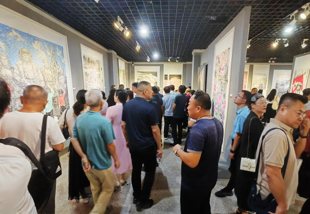 【展訊】紀(jì)念抗戰(zhàn)勝利80周年、楊靖宇將軍誕辰120周年美術(shù)書法攝影藝術(shù)展開幕