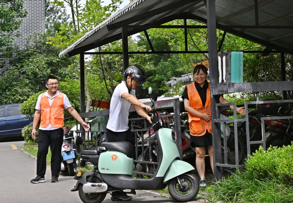新國(guó)標(biāo)實(shí)施在即，電動(dòng)自行車如何行好安全路？