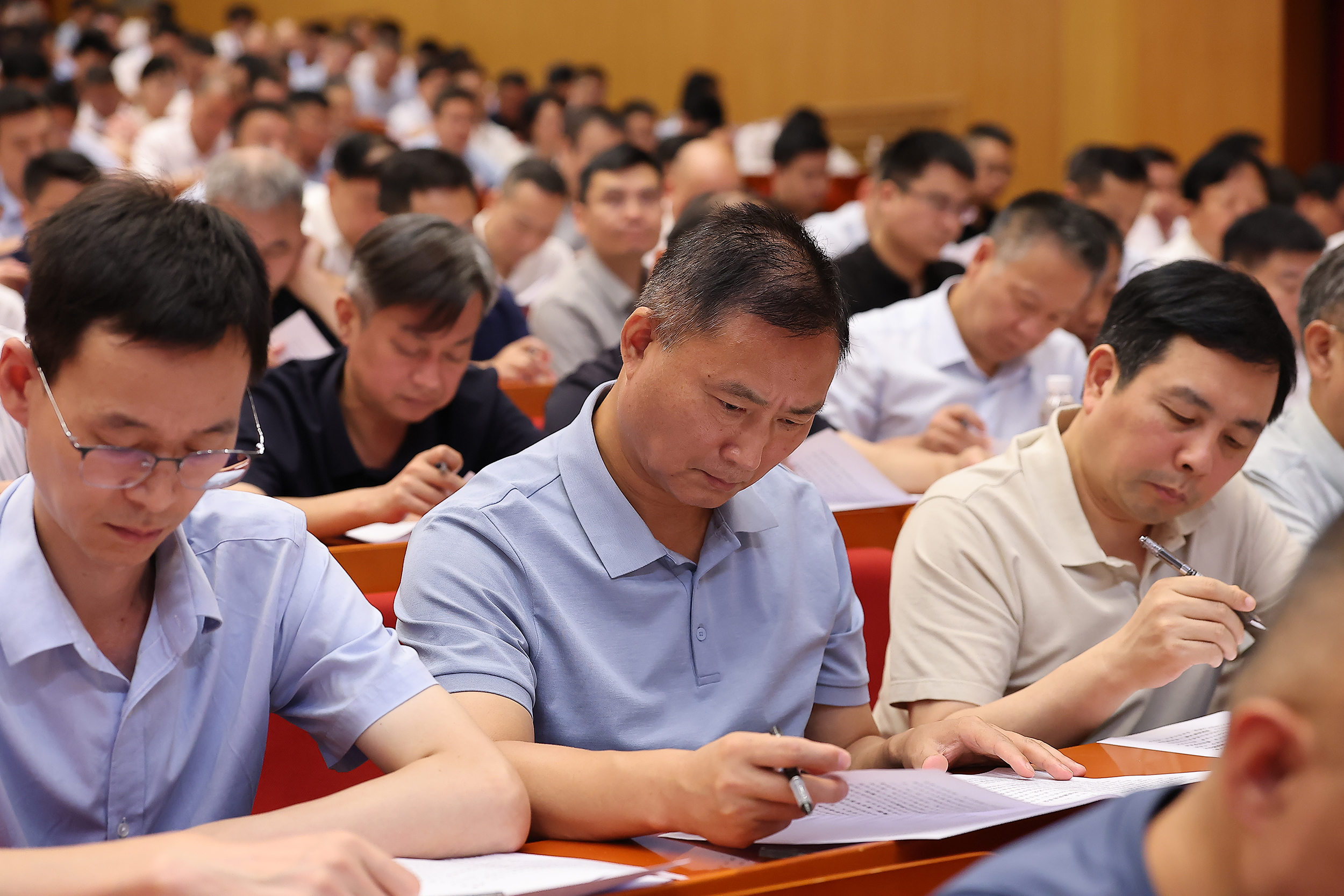 豫政快報 | 企業(yè)給廳局打分？這場大會有看點！