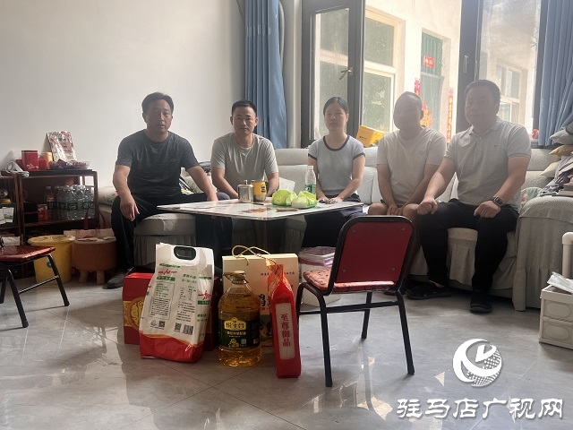 中國人壽財(cái)險(xiǎn)駐馬店中支開展八一節(jié)前慰問活動(dòng)