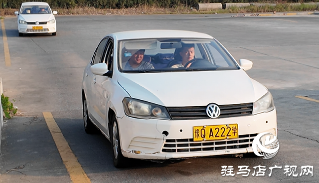 暑假期間 駐馬店市區(qū)駕校迎來(lái)學(xué)生“學(xué)車(chē)熱”