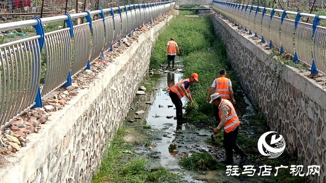 備戰(zhàn)汛期！確山縣住建局展開(kāi)明溝暗渠疏挖清淤行動(dòng)