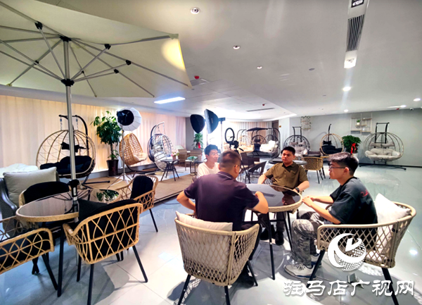 平輿電商大廈：內(nèi)陸農(nóng)業(yè)縣的全球貿(mào)易新引擎