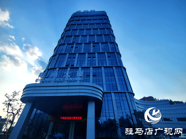 平輿電商大廈：內(nèi)陸農(nóng)業(yè)縣的全球貿(mào)易新引擎