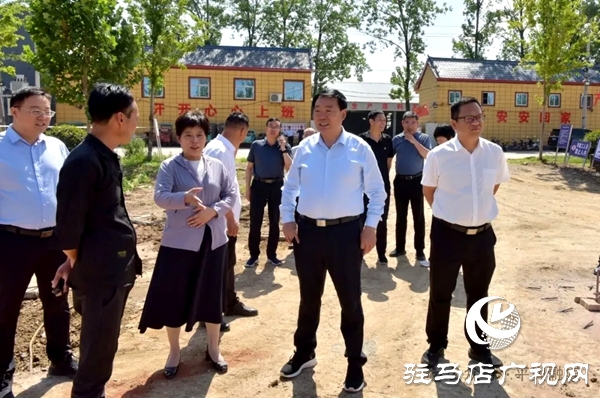 平輿縣8000余名黨員干部每周三準(zhǔn)時參加“四大攻堅日”激活治理新效能