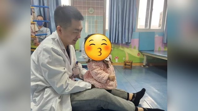  駐馬店市第一人民醫(yī)院：一面錦旗一份信賴，見證特殊兒童的成長蛻變