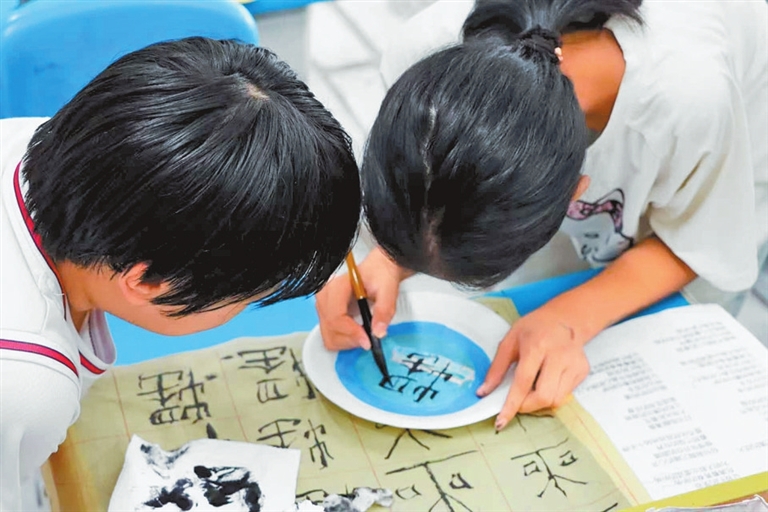 了不起的甲骨文丨暑假勁吹“甲骨風”