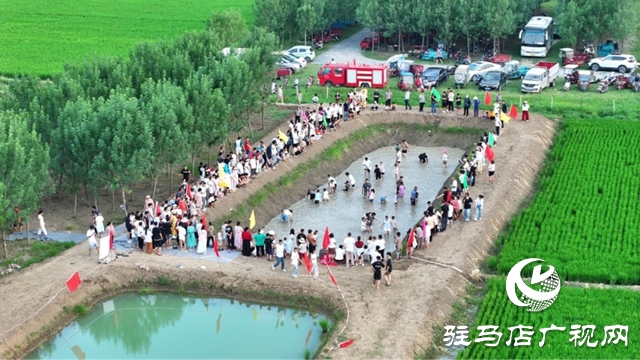 2025年河南省萬村千鄉(xiāng)農(nóng)民籃球賽駐馬店賽區(qū)暨社區(qū)運動會確山留莊稻田公園站活力開幕 