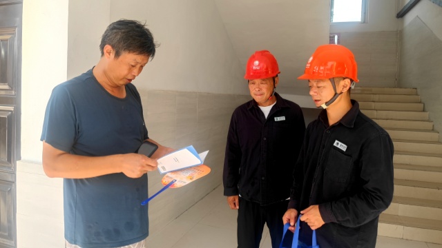 國網(wǎng)泌陽縣供電公司：安全進校園 護航開學季