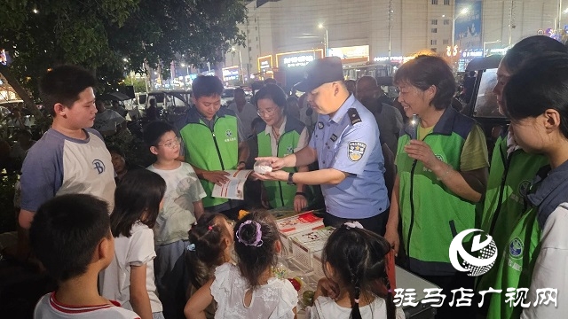新蔡縣：“電影+宣傳” 點亮禁毒之夜