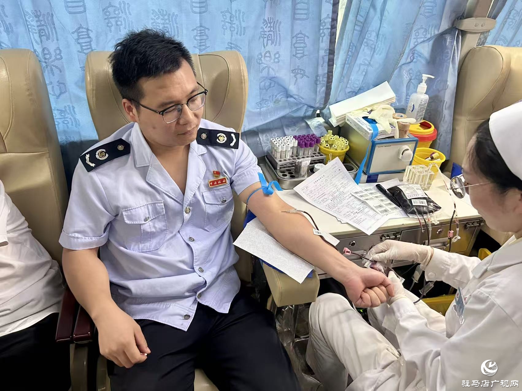 正陽：53名黨員干部獻(xiàn)血1.85萬毫升 為生命接力注入“紅色動(dòng)能”
